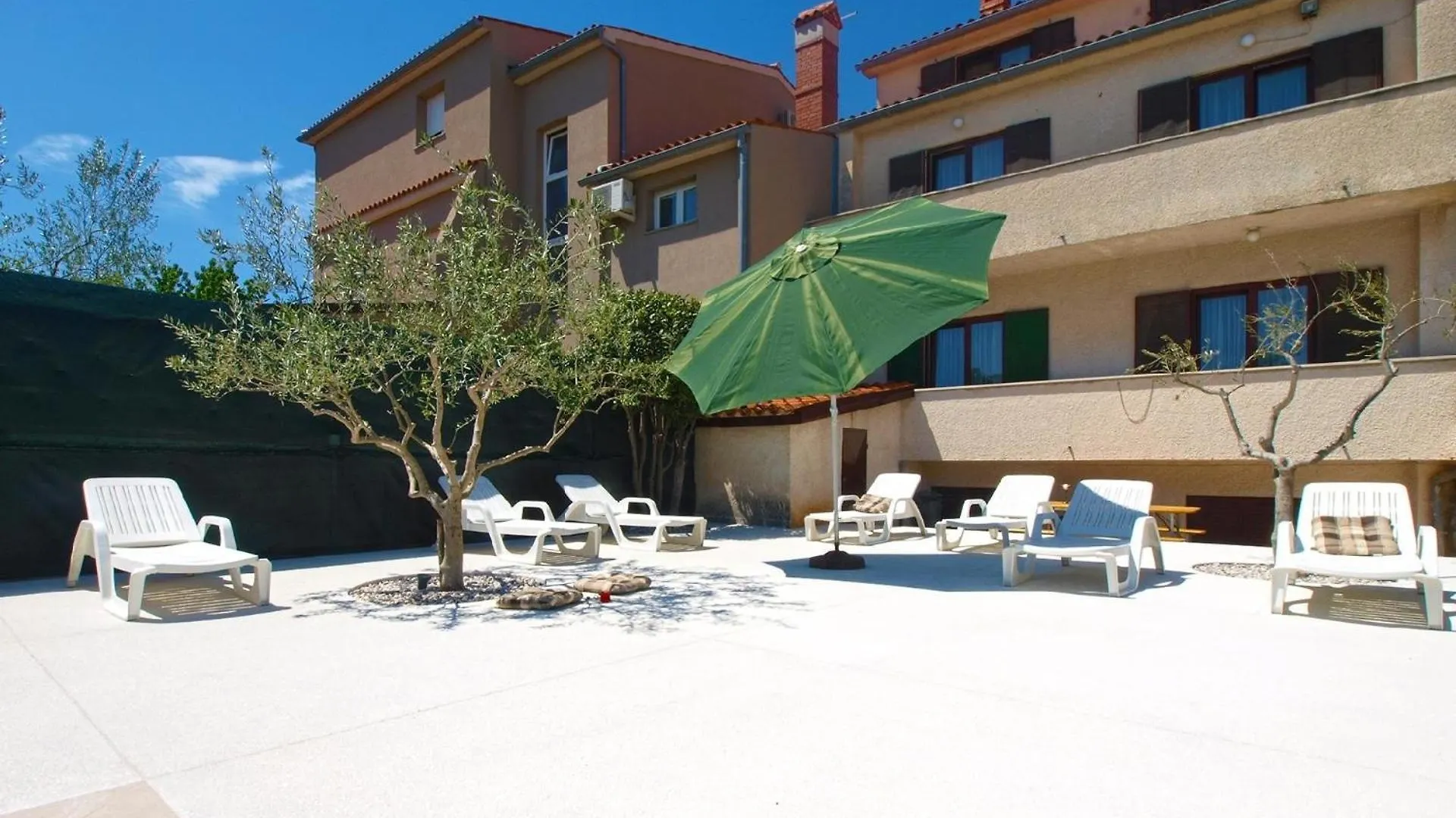 Ferienhaus Mit Privatpool Fuer 8 Personen Ca 180 Qm In Pula, Istrien Istrische Riviera