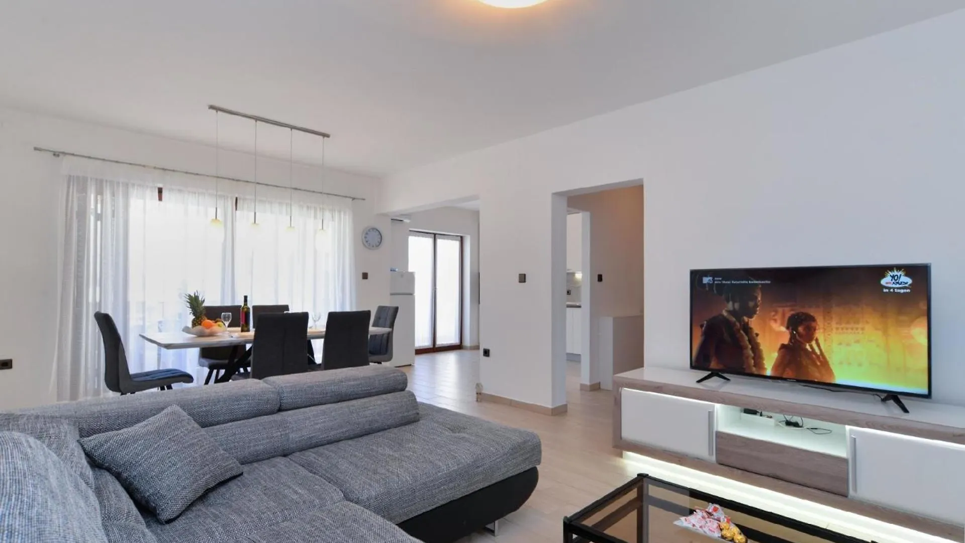 Vakantiehuis Ferienhaus Mit Privatpool Fuer 8 Personen Ca 180 Qm In Pula, Istrien Istrische Riviera