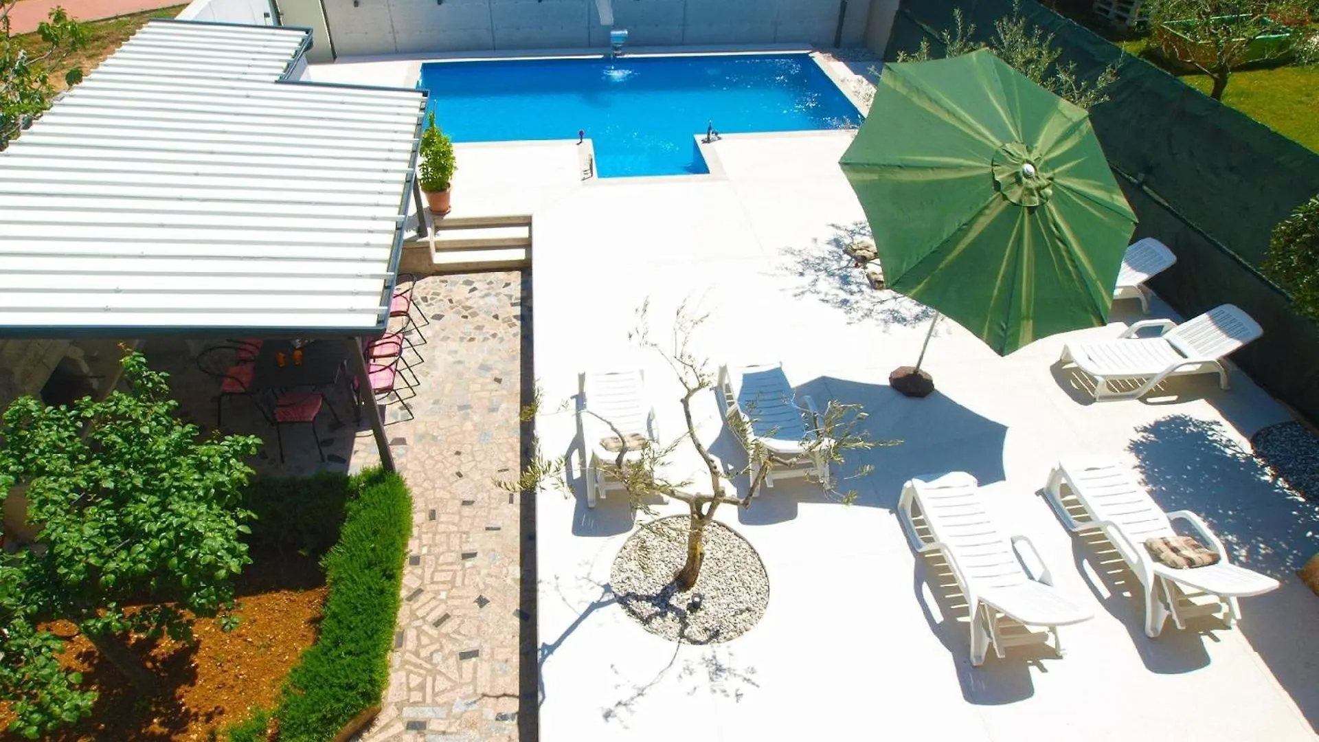 Ferienhaus Mit Privatpool Fuer 8 Personen Ca 180 Qm In Pula, Istrien Istrische Riviera Kroatien